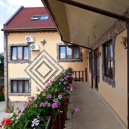 Hotel Aramia Satu Mare Exterior photo
