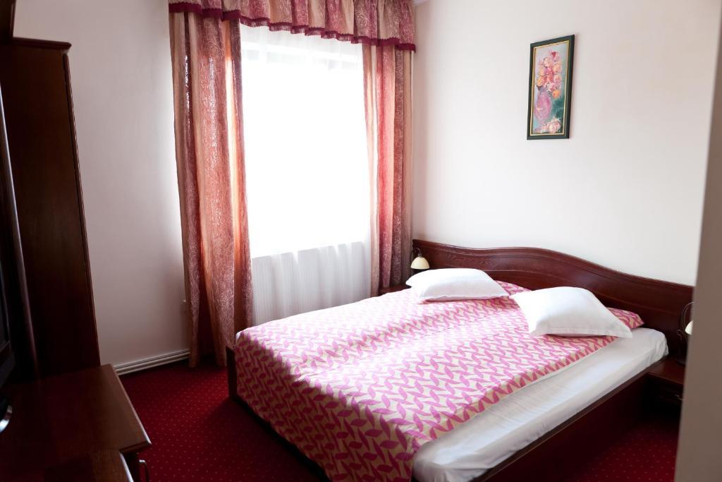 Hotel Aramia Satu Mare Room photo