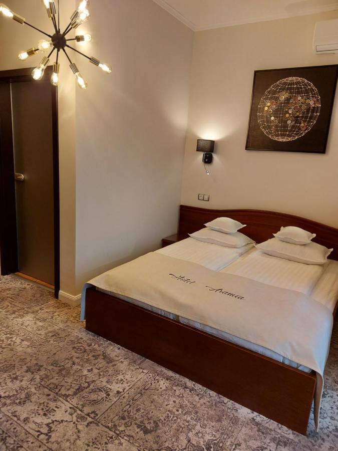 Hotel Aramia Satu Mare Exterior photo