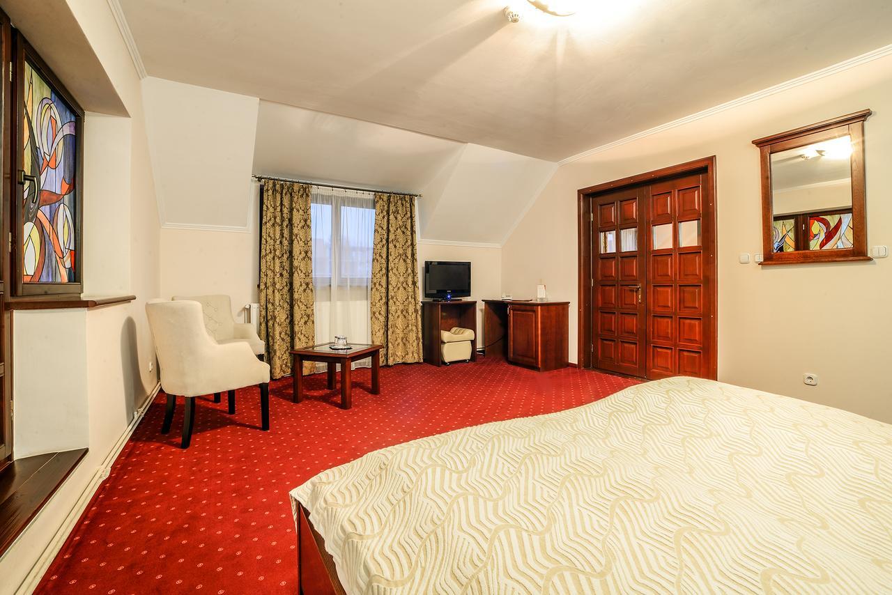 Hotel Aramia Satu Mare Exterior photo