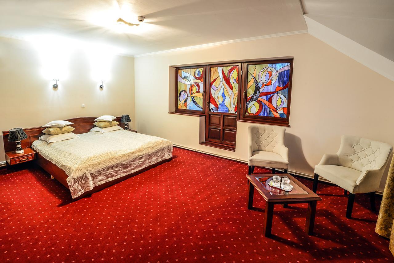 Hotel Aramia Satu Mare Exterior photo